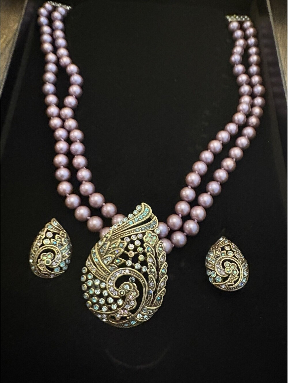 Heidi Daus signed  rhinestone paisley necklace earring set